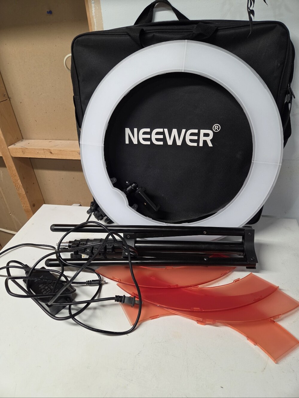 19" Neewer Ring Light With Tripod Stand